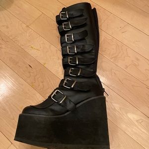 Demonia Trinity boots (swing-815) womens size 8 (worn once)